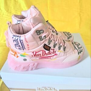 Von Dutch Woman Pink Puffer Shoe Size 9.5